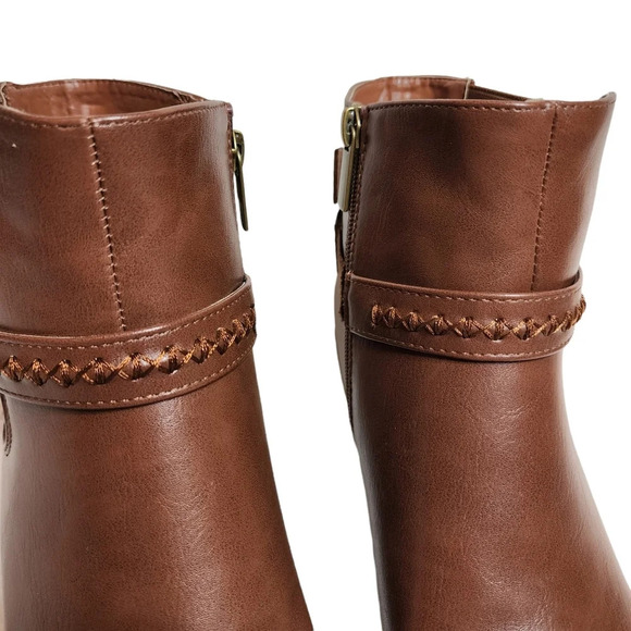 Cloudwalkers by Avenue brown booties. Women's size 10W. - Picture 5 of 14